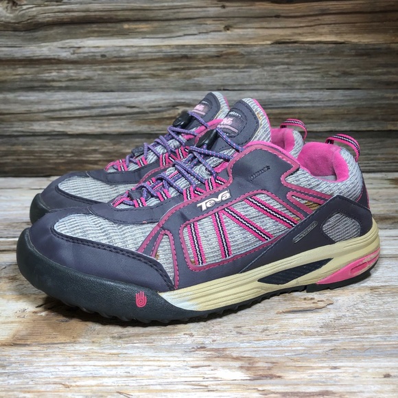 Teva Charge WP Pink Outdoor Shoes Kids 5